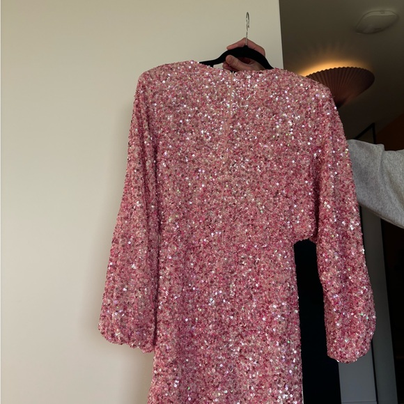 Retrofete Pink Aubrielle Sequin Plunge Dress S- new with tags - Picture 7 of 7